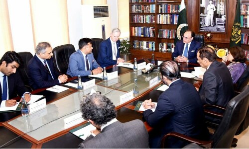 اصلاحات اور برآمدات پر مبنی ترقی، نجی شعبے کو استعمال کرنے کیلئے پرعزم ہیں، وزیر خزانہ