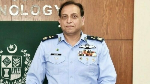 PAF chief visits residence of Shaheed Usman Yousaf