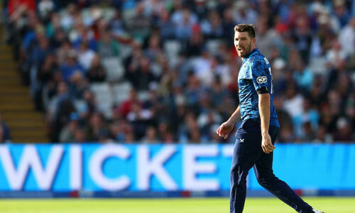 England's Overton out of West Indies series due to broken finger