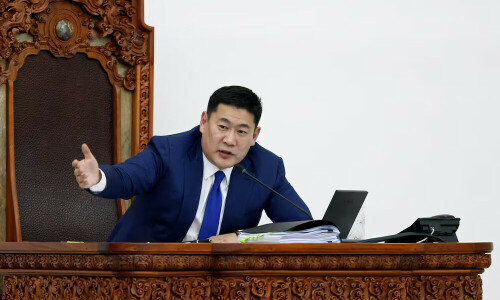 Mongolian PM resigns after losing parliament backing, street protests