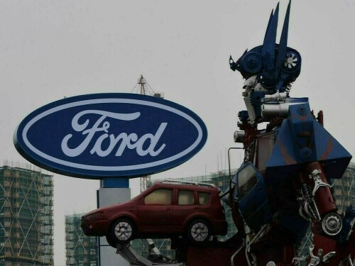 Ford recalls nearly 64,000 compact pickup trucks over airbag indicator light concern