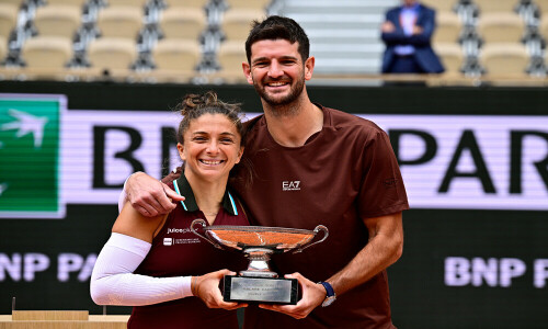 Italians Errani and Vavassori cruise to French Open mixed doubles title