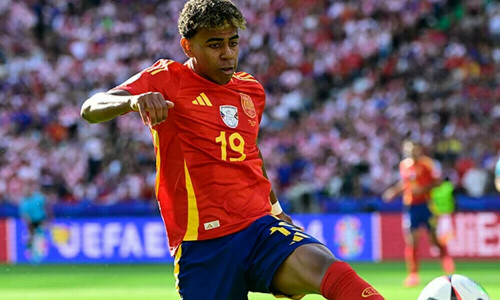 Spain beat France 5-4 in thriller to reach Nations League final