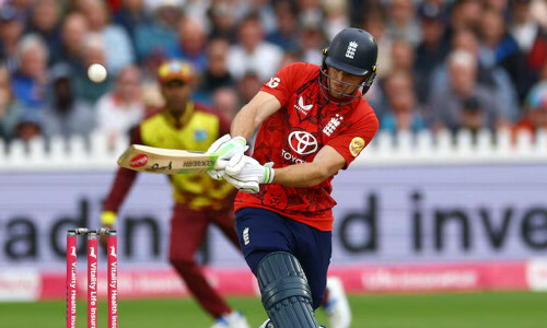 England chase down big total to seal T20 series against Windies