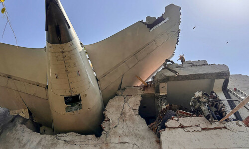 Boeing shares fall 5% after Air India&rsquo;s Dreamliner jet crashes
