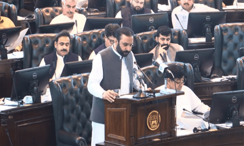 خیبرپختونخوا کا 2 کھرب 12 ارب روپے کا سرپلس بجٹ پیش، کوئی نیا ٹیکس نہیں لگایا گیا