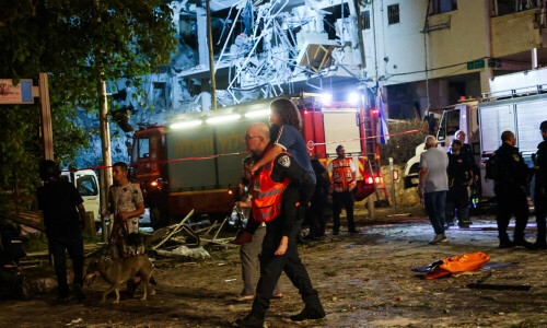 Israel fire service says responding to &lsquo;major&rsquo; incidents from Iran missile attack