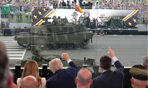 After day of nationwide protests, Trump&rsquo;s military parade rolls through D.C.