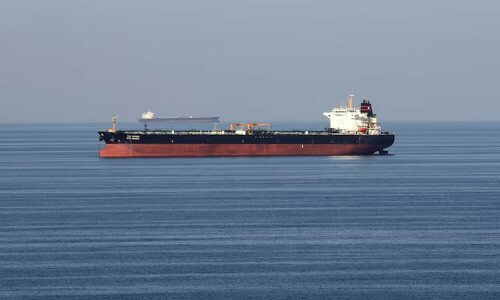 Middle East conflict slows tanker bookings, lifts rates
