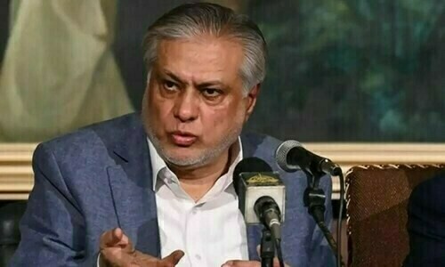ڈیجیٹل سیلز ٹیکس صوبوں کے پاس رہے گا، سولر پر جی ایس ٹی 10 فیصد کردیا گیا، اسحاق ڈار