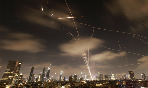 Iran launches hypersonic missiles against Israel in new attack: state TV