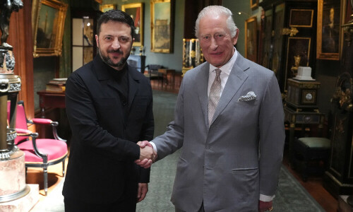 Ukraine&rsquo;s Zelenskiy meets King Charles on British visit