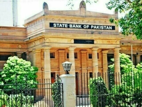 روپیہ دباؤ کا شکار: اسٹیٹ بینک کی توازن قائم رکھنے کی کوشش