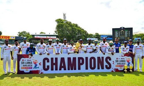 Sri Lanka crush Bangladesh in second Test to seal series