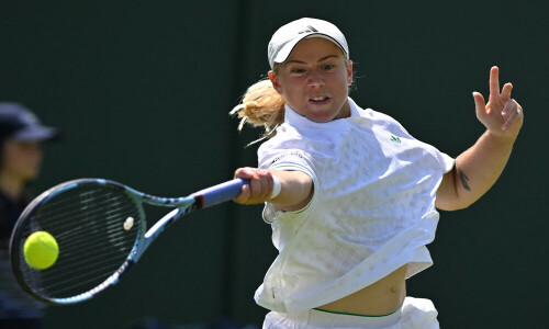 Kartal gets British Wimbledon charge off to flying start