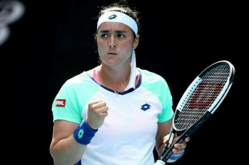 Former runner-up Jabeur retires from Wimbledon first-round match