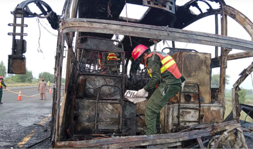Six burned to death as bus catches fire in Quetta