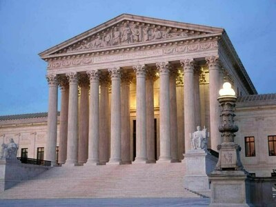 US SC curtails power of individual judges to block Trump