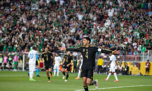 Mexico edge Honduras 1-0 to set up Gold Cup final showdown with US