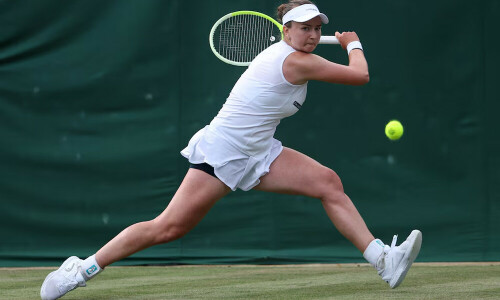 From Grand Slam to grand struggle, Krejcikova lives to fight on