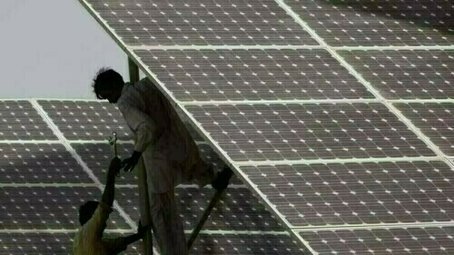 درآمدی سولر پینلز پر ٹیکس، مقامی مینوفیکچرنگ کیلئے کتنا مدد گار؟