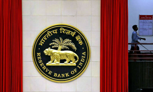 India’s $700 billion plus FX reserve pile, leaner forward book bolster rupee shield