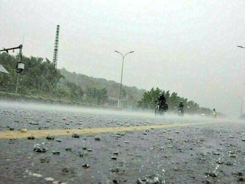 بارش میں احتیاط اور ذمہ داری