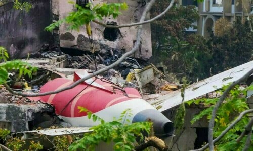 ایئر انڈیا طیارہ حادثہ: فیول سوئچز تحقیقات کا مرکز، ابتدائی رپورٹ جلد آنے کا امکان