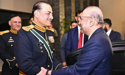 حکومت نے صدر آصف زرداری کے استعفے کی افواہوں کو مسترد کر دیا