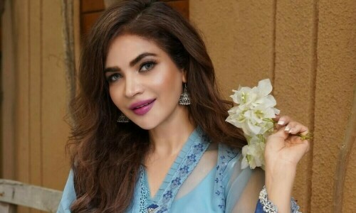 اداکارہ حمیرہ اصغر کو لاہور میں سپردِ خاک کر دیا گیا
