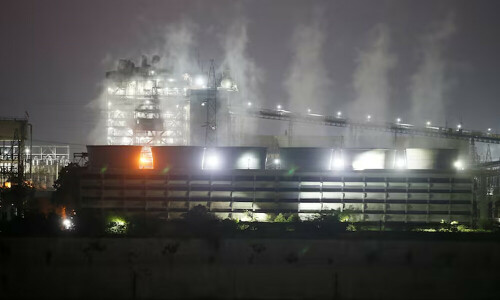 India eases sulphur emission rules for coal power plants, reversing decade-old mandate