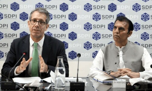 IMF lauds Pakistan&rsquo;s &lsquo;strong&rsquo; economic reform progress