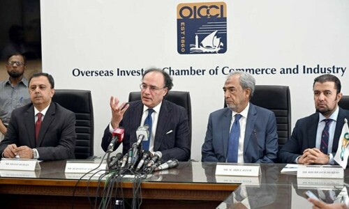 معیشت میں بہتری نمایاں، پائیدار ترقی کیلئے مشکل فیصلے ضروری ہیں، وزیر خزانہ