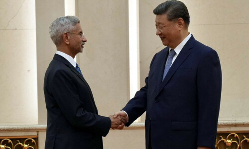 Indian foreign minister meets China&rsquo;s Xi