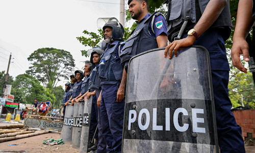 Bangladesh police arrest 20 after deadly clashes in ousted premier&rsquo;s hometown