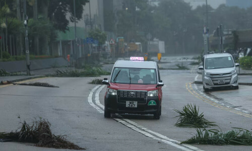 Hong Kong issues highest storm warning as typhoon Wipha approaches