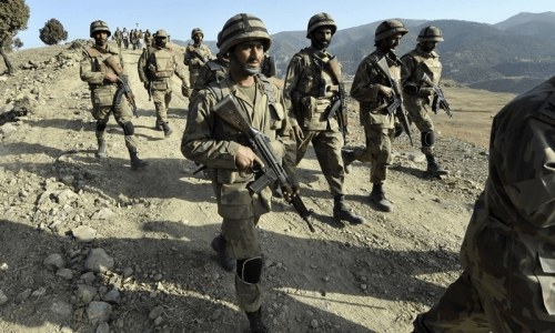 ملاکنڈ اور قلات میں علیحدہ کارروائیوں کے دوران 13 دہشت گرد ہلاک ہوگئے، آئی ایس پی آر