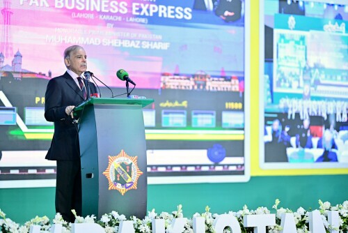 PM Shehbaz launches Pak Business Express train PM Shehbaz launches Pak Business Express train
