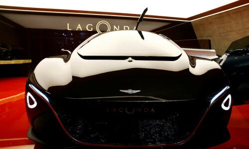 Porsche, Aston Martin hike US prices as hopes for tariff sweeteners fade