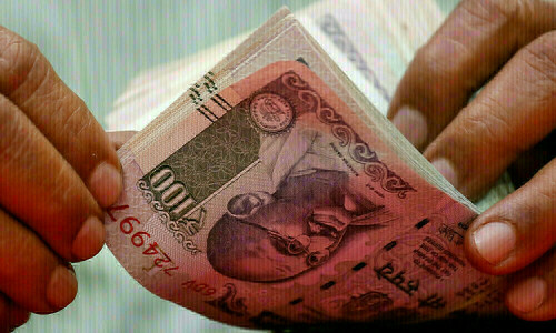 India 10-year bond yields rise for second month on liquidity withdrawal, rate cut doubts