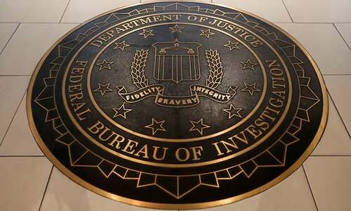 FBI opens criminal probe into ex-FBI, CIA directors