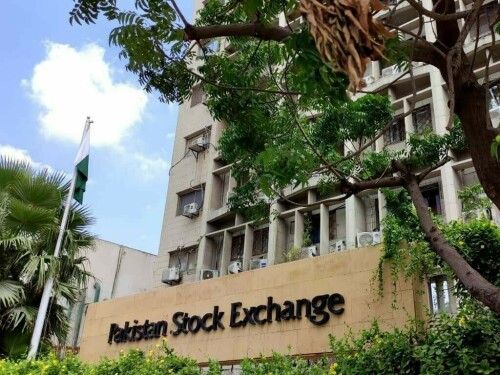 KSE-100 hits all-time high as investors cheer US tariff reduction