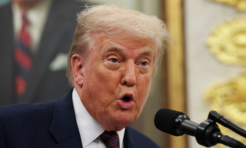 Trump demands new US census excluding undocumented immigrants