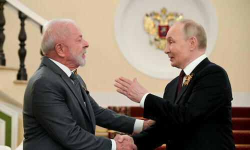 Lula and Putin discuss peace in Ukraine before US summit