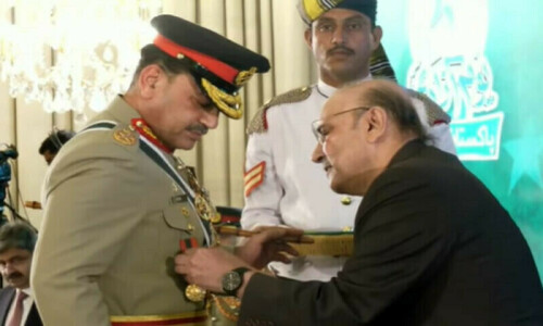 Field Marshal Asim Munir, Bilawal among recipients of national awards