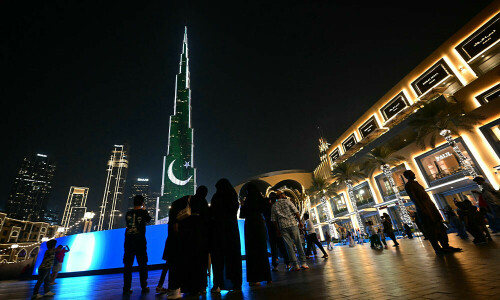 Dubai&rsquo;s Burj Khalifa lights up in green and white for Pakistan Independence Day