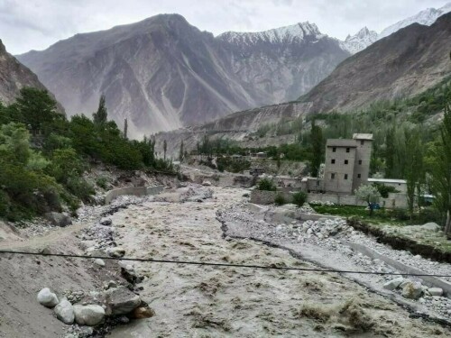خیبرپختونخوا میں سیلاب اور لینڈ سلائیڈنگ سے ہلاکتوں کی تعداد 307 سے تجاوز کر گئی