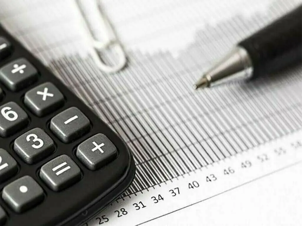 اوگرا پر عوامی فنڈز کے غلط استعمال پر شدید تنقید
