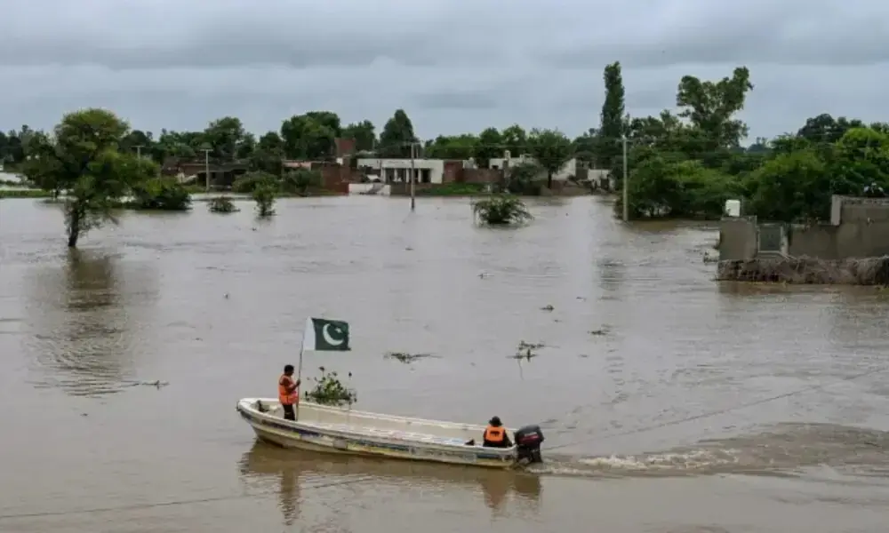 Floods could strain Pakistan&rsquo;s economy and disrupt food supplies, warns finance ministry