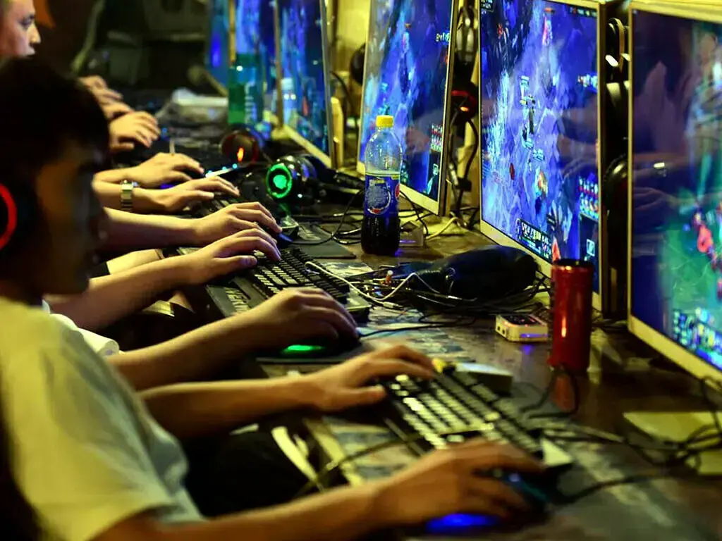 India faces first legal challenge against online money games ban